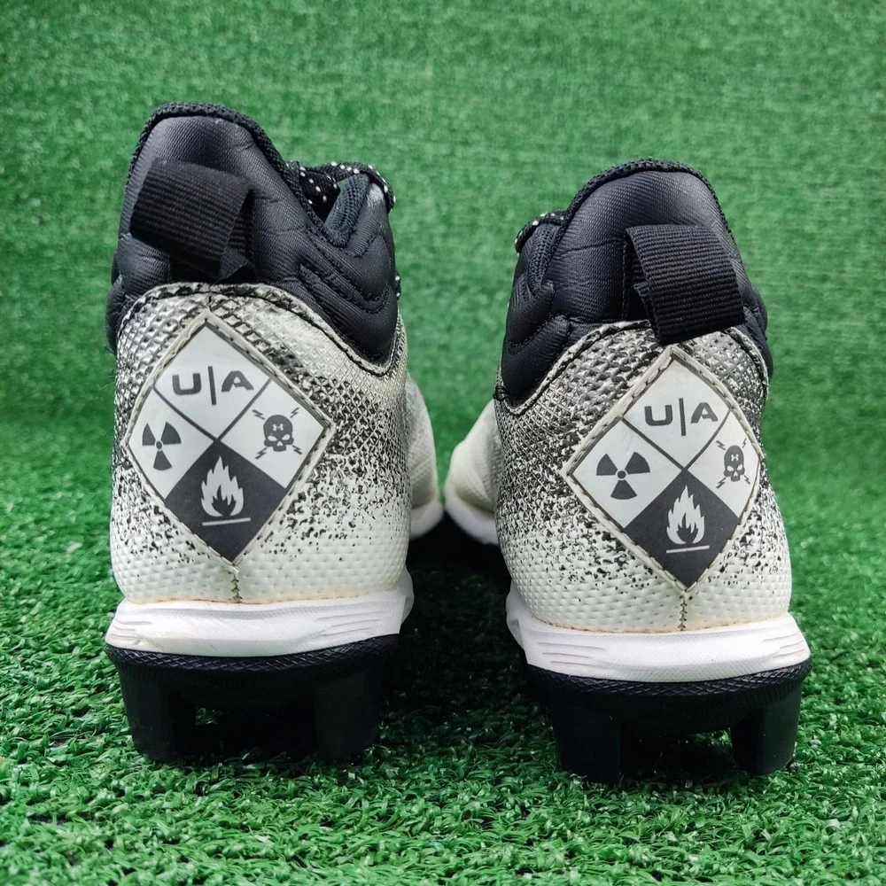 Under Armour Baseball Cleats Kid 4.5Y White Harper 7 Mid RM 3025087-001 Splatter